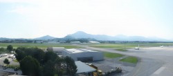 Archived image Webcam Salzburg Airport Panorama 07:00