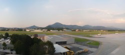 Archived image Webcam Salzburg Airport Panorama 19:00
