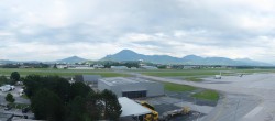 Archiv Foto Webcam Flughafen Salzburg 17:00