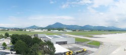 Archiv Foto Webcam Flughafen Salzburg 13:00