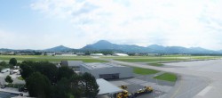 Archiv Foto Webcam Flughafen Salzburg 09:00