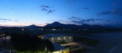 Archiv Foto Webcam Flughafen Salzburg 03:00