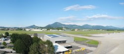 Archiv Foto Webcam Flughafen Salzburg 17:00