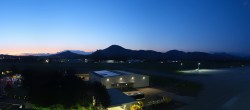 Archiv Foto Webcam Flughafen Salzburg 03:00