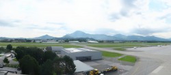 Archiv Foto Webcam Flughafen Salzburg 07:00
