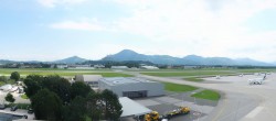 Archiv Foto Webcam Flughafen Salzburg 09:00