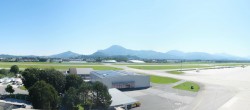 Archiv Foto Webcam Flughafen Salzburg 09:00