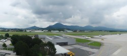 Archiv Foto Webcam Flughafen Salzburg 11:00