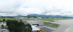 Archiv Foto Webcam Flughafen Salzburg 11:00