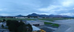 Archiv Foto Webcam Flughafen Salzburg 19:00