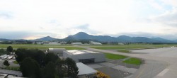 Archiv Foto Webcam Flughafen Salzburg 05:00