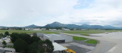 Archiv Foto Webcam Flughafen Salzburg 15:00