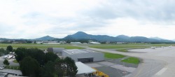 Archiv Foto Webcam Flughafen Salzburg 07:00