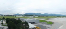 Archiv Foto Webcam Flughafen Salzburg 09:00