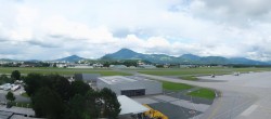 Archiv Foto Webcam Flughafen Salzburg 15:00