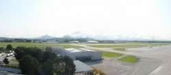 Archiv Foto Webcam Flughafen Salzburg 02:00