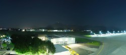 Archiv Foto Webcam Flughafen Salzburg 01:00