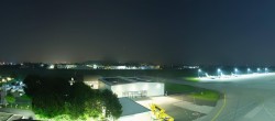 Archiv Foto Webcam Flughafen Salzburg 01:00