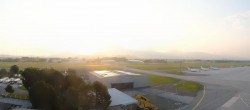Archiv Foto Webcam Flughafen Salzburg 05:00