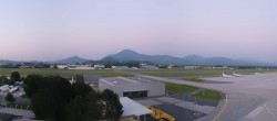 Archiv Foto Webcam Flughafen Salzburg 19:00