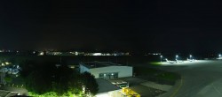 Archiv Foto Webcam Flughafen Salzburg 01:00