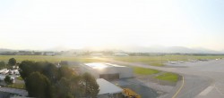 Archived image Webcam Salzburg Airport Panorama 06:00
