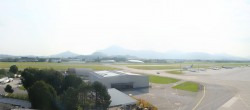 Archived image Webcam Salzburg Airport Panorama 07:00