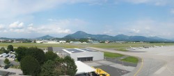 Archived image Webcam Salzburg Airport Panorama 15:00
