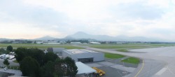 Archived image Webcam Salzburg Airport Panorama 06:00