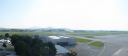 Archived image Webcam Salzburg Airport Panorama 07:00