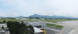 Archiv Foto Webcam Flughafen Salzburg 13:00