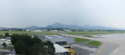 Archiv Foto Webcam Flughafen Salzburg 17:00