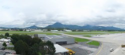 Archiv Foto Webcam Flughafen Salzburg 11:00