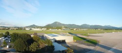 Archiv Foto Webcam Flughafen Salzburg 17:00