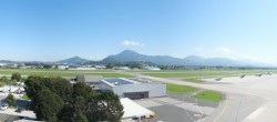 Archiv Foto Webcam Flughafen Salzburg 11:00
