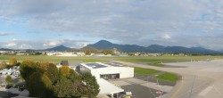 Archiv Foto Webcam Flughafen Salzburg 15:00