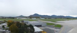 Archiv Foto Webcam Flughafen Salzburg 13:00