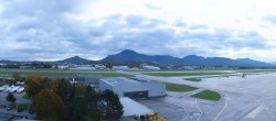 Archived image Webcam Salzburg Airport Panorama 05:00