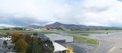 Archived image Webcam Salzburg Airport Panorama 11:00