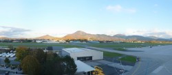 Archived image Webcam Salzburg Airport Panorama 15:00