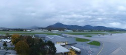 Archiv Foto Webcam Flughafen Salzburg 15:00