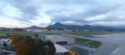 Archiv Foto Webcam Flughafen Salzburg 15:00