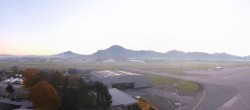 Archiv Foto Webcam Flughafen Salzburg 05:00