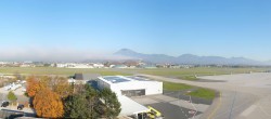 Archiv Foto Webcam Flughafen Salzburg 13:00