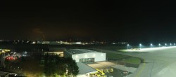 Archiv Foto Webcam Flughafen Salzburg 04:00