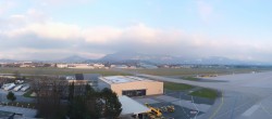 Archiv Foto Webcam Flughafen Salzburg 14:00