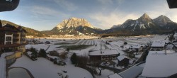 Archiv Foto Webcam Panoramablick Zugspitze 13:00