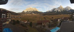 Archiv Foto Webcam Panoramablick Zugspitze 15:00