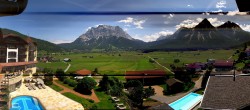 Archiv Foto Webcam Panoramablick Zugspitze 11:00