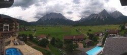 Archiv Foto Webcam Panoramablick Zugspitze 13:00